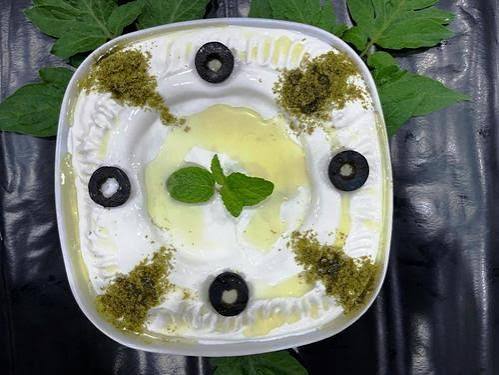 لبنة وزعتر