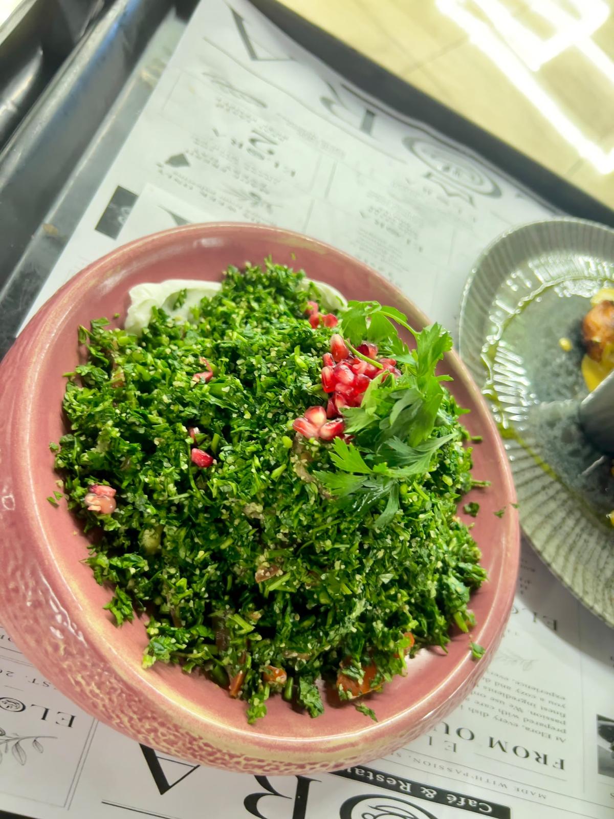 تبولة باللبنة